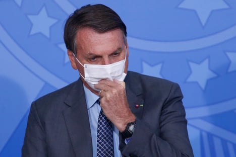 Bolsonaro volta a citar TCU e insiste em mentira sobre mortes por Covid