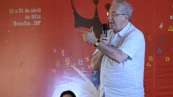 Lula contrata Franklin Martins
