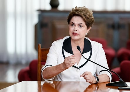 dilma-avisa-lula-que-nao-vai-se-esconder