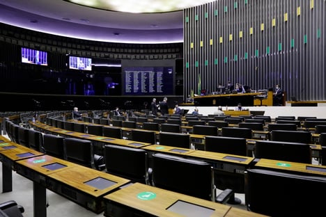 urgente-comissao-da-camara-conclui-votacao-da-pec-dos-precatorios-com-auxilio-fura-teto