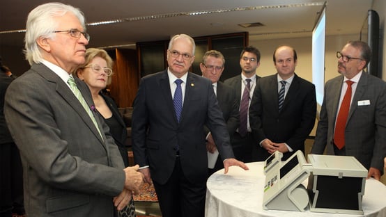urgente-fachin-envia-respostas-a-questionamentos-da-defesa-sobre-urnas-eletronicas