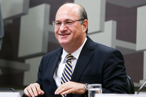 apesar-de-pedido-de-mantega-bid-mantem-candidatura-de-ilan-goldfajn