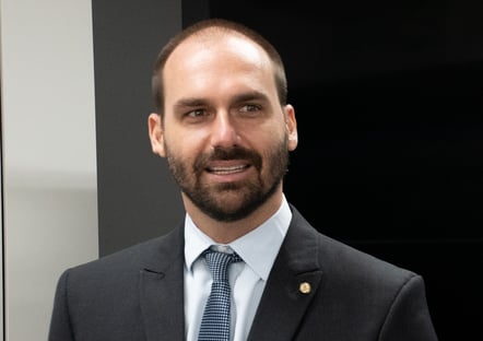 eduardo-bolsonaro-organizou-curso-para-deputados-com-olavo