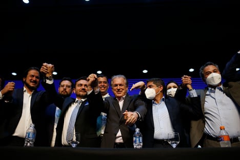 o-deadline-do-centro-democratico