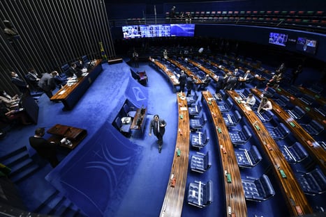 senado-aprova-piso-permanente-de-r-400-para-auxilio-brasil