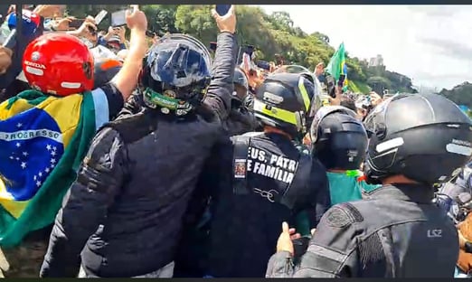 motociata-cobra-ingresso-por-area-vip-que-da-direito-a-ficar-mais-perto-de-bolsonaro