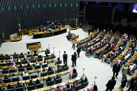 vinte-por-cento-dos-deputados-negros-eleitos-mudaram-declaracao-de-raca-no-tse