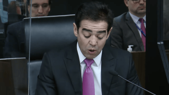 engenheiro-de-obra-pronta