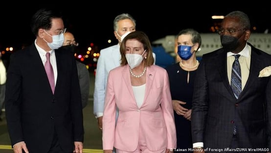 congressistas-americanos-visitam-taiwan-12-dias-depois-de-pelosi