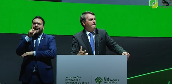 comprem-suas-armas-esta-na-biblia-diz-bolsonaro-a-produtores-rurais