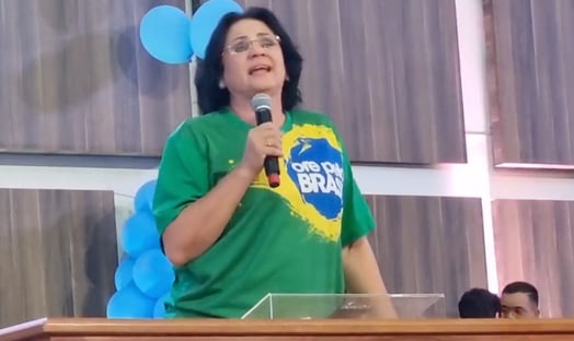 damares-denuncia-exploracao-sexual-de-menores-seus-dentinhos-sao-arrancados