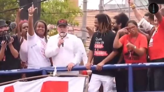 o-povo-do-complexo-do-alemao-garantiu-que-vamos-dar-uma-surra-no-bolsonaro-nestas-eleicoes-diz-lula