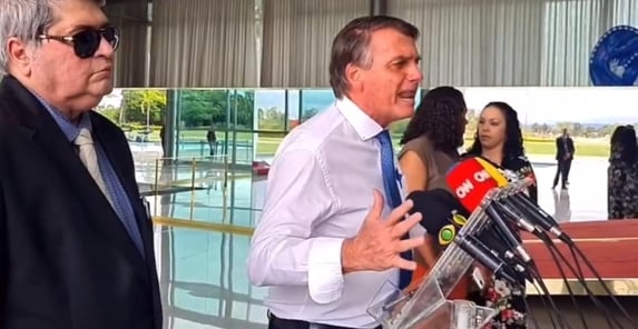 bolsonaro-insinua-que-stf-pretende-cassar-o-mandato-de-lula-caso-ele-seja-eleito
