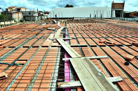 Deputados terão que destinar emendas para 128 obras em andamento