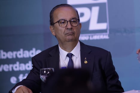 Lista de transmissão do governo de SC chama Bolsonaro de 