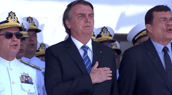 bolsonaro-participa-de-cerimonia-da-marinha