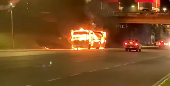 cinco-onibus-ja-foram-incendiados-ou-depredados-durante-protestos-bolsonaristas