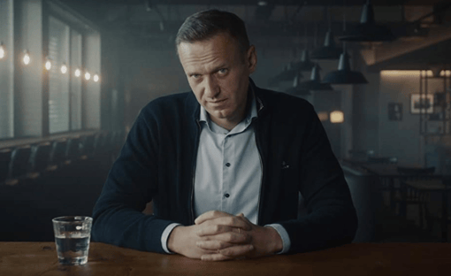 Alexei Navalny enfim vence Putin (no Oscar)