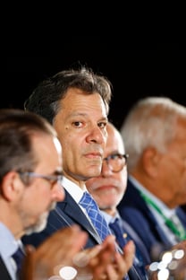 Governo estuda tributar até 500 empresas com superlucros, diz Haddad