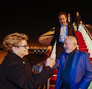 Dilma recebe Lula na China