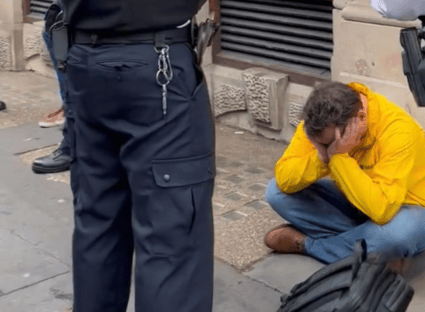 Coroação de Charles III: polícia prende líder de grupo antimonarquia