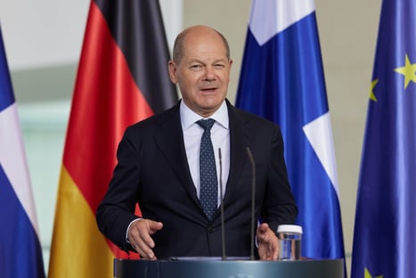 Scholz proíbe atos pró-Hamas na Alemanha