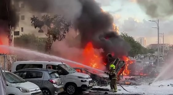 Grupo terrorista Hamas lança um dos maiores ataques contra Israel