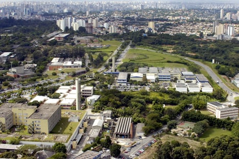 Estudantes da USP mantêm greve, mas faculdades abandonam paralisação