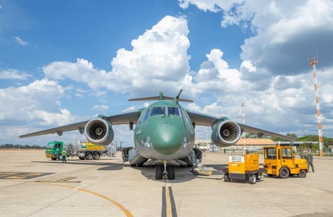 Quarto avião da FAB com brasileiros de Israel chega ao Rio
