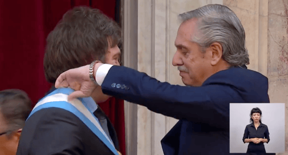 Javier Milei é empossado presidente da Argentina