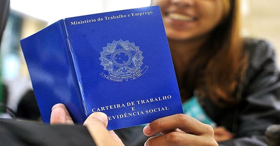 Calendário PIS/Pasep 2024: saiba quem tem direito ao abono e como sacar até R$ 1.412