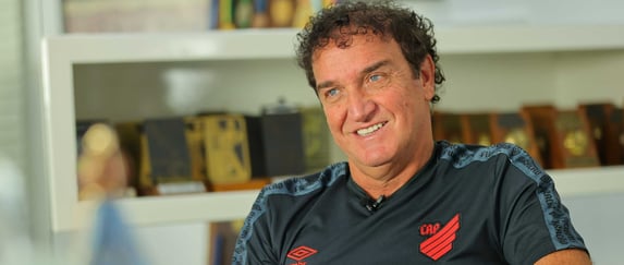 Cuca concede primeira entrevista oficial como técnico do Athletico