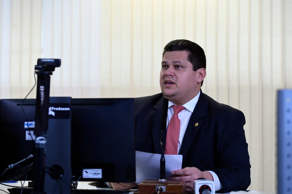 Impasse sobre Funasa adia votação de relatório da MP da Esplanada