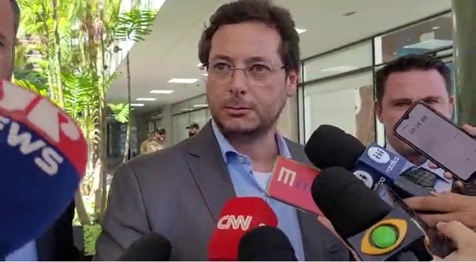 Defesa de Bolsonaro pede acesso aos autos da Operaçao Venire