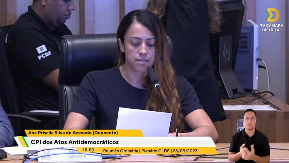 “Bastaria um soldado raso avisar”, que sairíamos, diz presa pelo 8/1