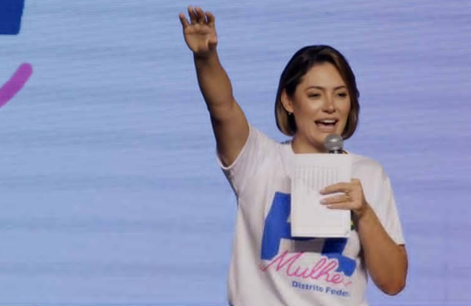 Michelle Bolsonaro provoca Janja: “Não queria ser uma viajante turista”