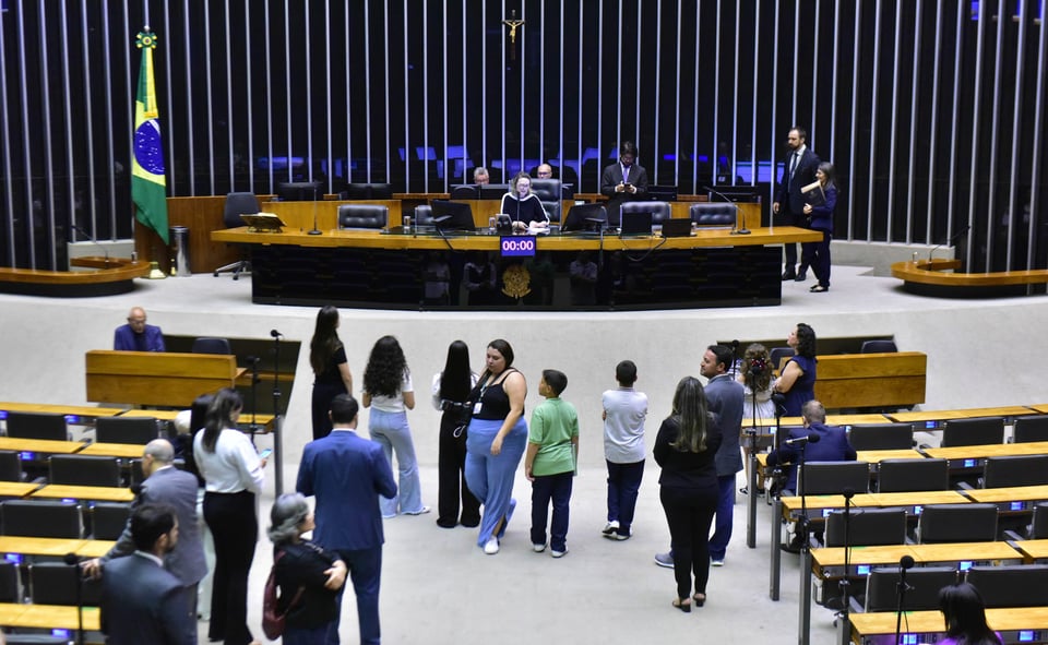Câmara aprova aumento de penas para furto, roubo e latrocínio