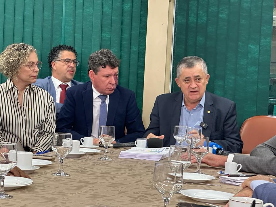 L&iacute;der do governo quer priorizar o PL das Fake News em 2024