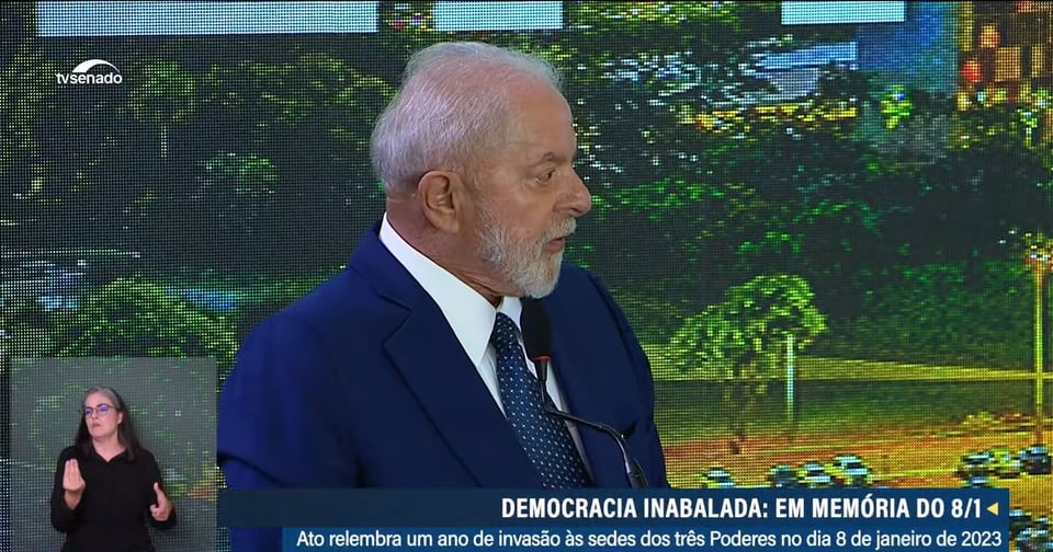 Lula chama Bolsonaro de golpista em ato sobre o 8/1