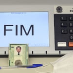Não vote (ou anule o voto)