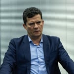 Sergio Moro tem de partir para o ataque