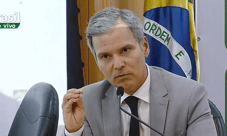 Saúde estuda tratamento da Covid-19 com plasma