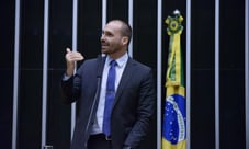 Câmara debate projeto de Eduardo Bolsonaro para liberar publicidade de armas de fogo
