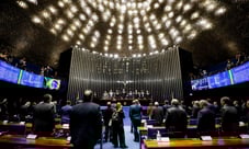 Consultoria da Câmara contesta estado de emergência na PEC kamikaze