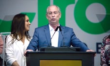 Ciro registra plano de governo no TSE
