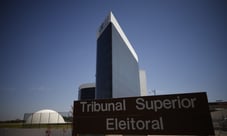"TSE foi longe demais"