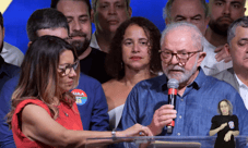 Lula, após vitória: “Pensavam que tinham me destruído, mas estou aqui outra vez”