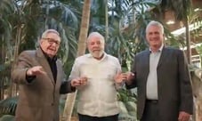 Crusoé: "Ditadores festejam vitória de Lula"