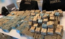 Fake: Hélder Barbalho doa brindes para eleitores de Lula