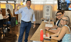 Moro vota em Curitiba: "Importante é buscar a pacificação do país"